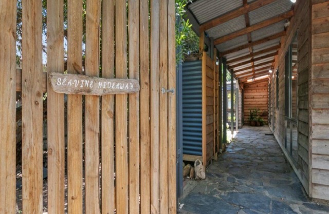 Sea-Vine Hideaway by Wine Coast Holiday Rentals