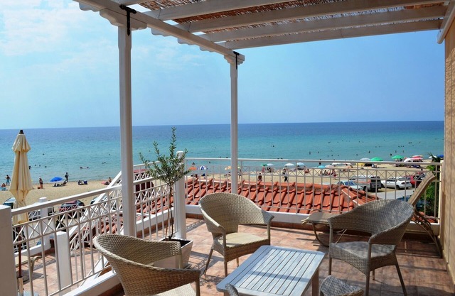 Seafront Holiday Home Olympia 6 on a Long Sandy Beach, GeoMare, 1st floor