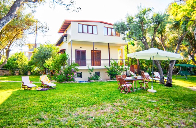Seafront, private beach,independent villa.Fully equipped to satisfy all needs