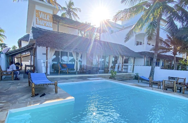 Seafront villa and private pool