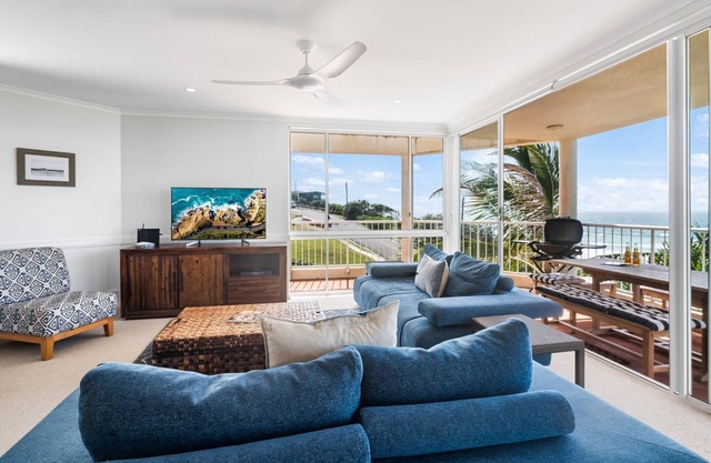 Seamist 6 - Apartment w/Ocean views, 80m to beach