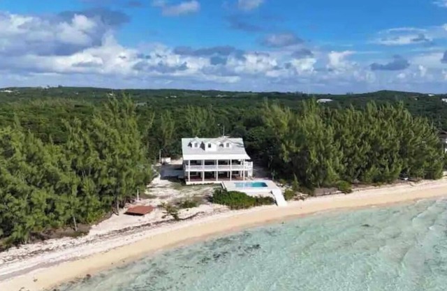 Searenity Eleuthera