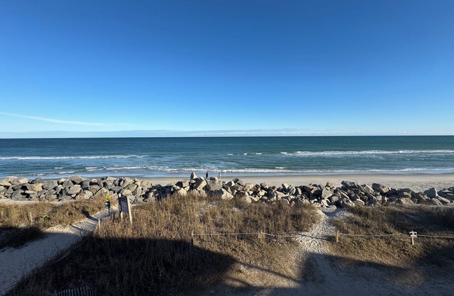 Seas the Day! Best Oceanfront Views, Your Home Away From Home 2bd/2ba