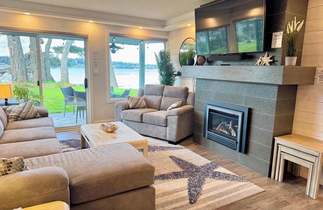 Seascape Oasis - 2BDRM - Ocean View - Kitchen