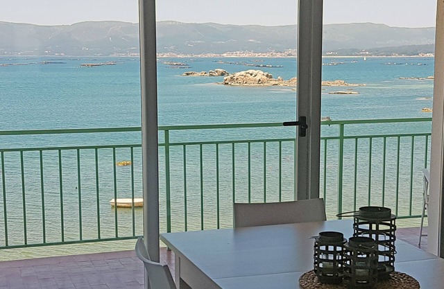 Seaside apartment with large terrace and spectacular views