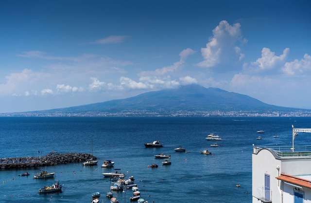 Seaside apartment with panoramic terrace on the Sorrento Coast