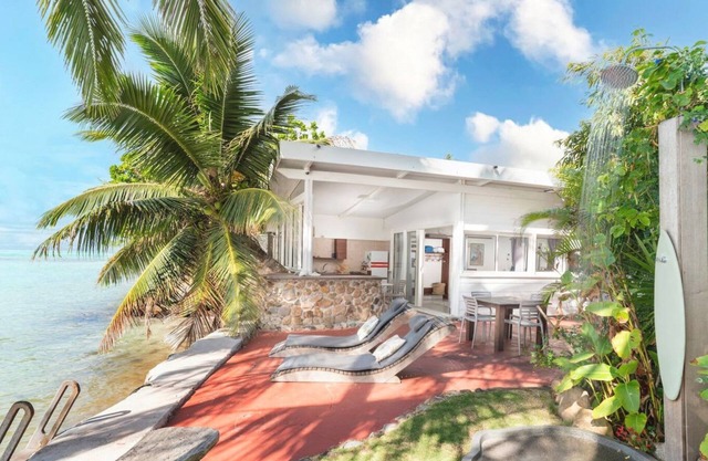 Seaside Serenity: 2BR Oasis on Enchanting Moorea