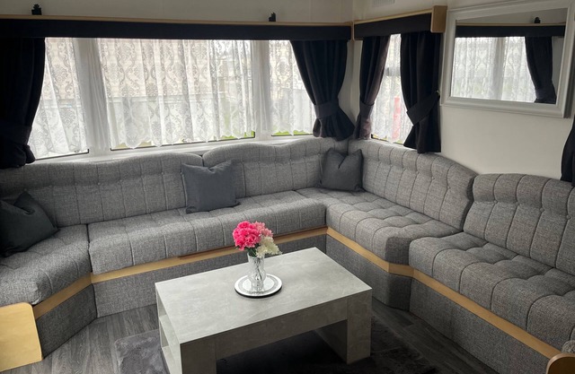 Seaside Serenity Caravan, the chase caravan site