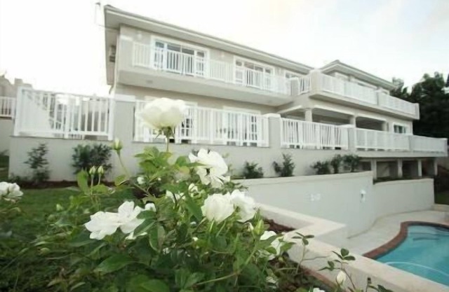 Seaview Manor Exquisite Bed & Breakfast