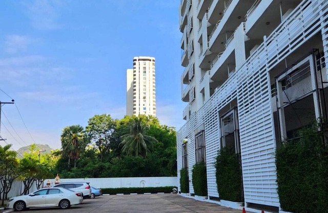 Seaview studio with beach access Hua Hin Khao Tao