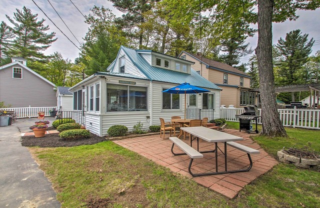 Sebago Lake Cottage w/Patio + Beach Access!