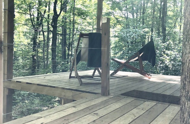 Secluded 10 Acre Cottage with Canoes, Kayaks and Fun!