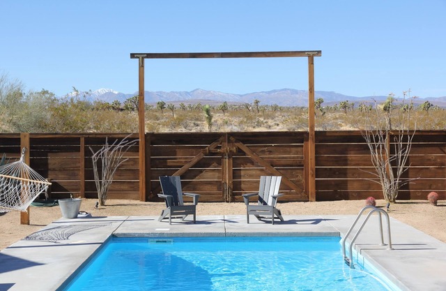Secluded 20 Acre Retreat with Guest House and Pool/Spa