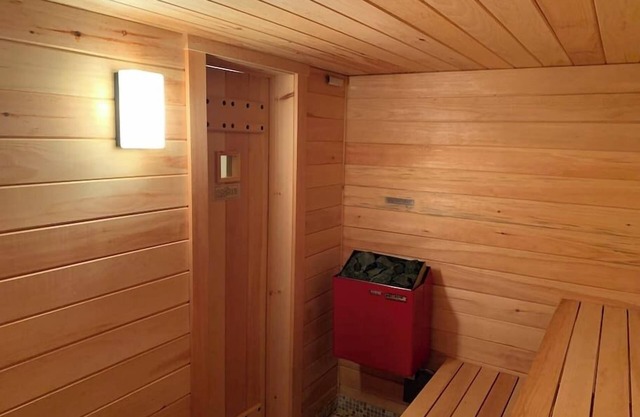 Secluded 2600 sq ft home 15 min from Okemo+Killington