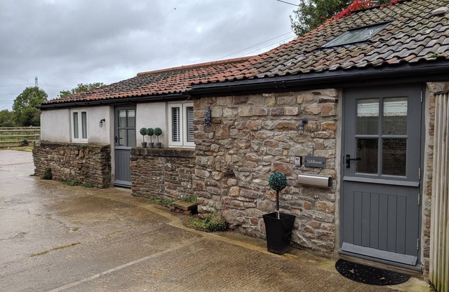 Secluded - Beautiful stable conversion in a great location - Gilliflower