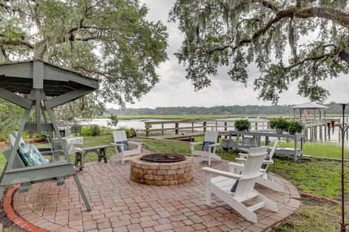 Secluded Birders Paradise Fishing Dock and Fire Pit