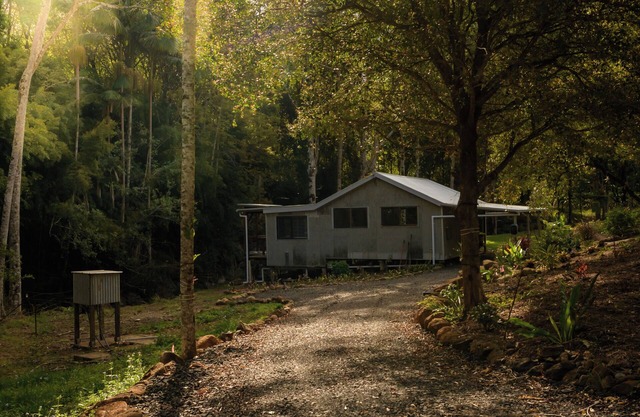 Secluded Creekside Cabin for 2 - A PRIVATE Nature Escape in the Byron Hinterland