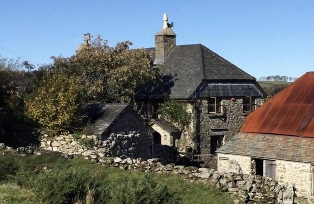 Secluded farmhouse – high on Dartmoor, with private access to the River Dart