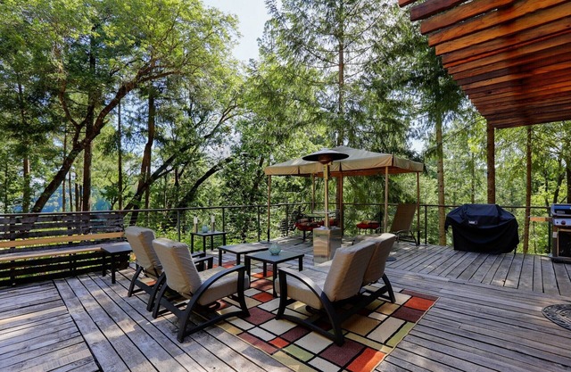 Secluded 'Green' Award-Winning Contemporary Lakefront Home