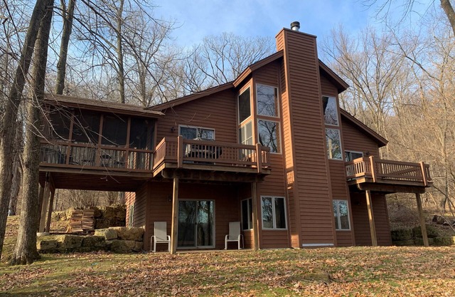 Secluded home nestled in the trees, WIFI