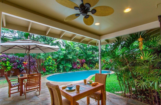Secluded Home w/Pool in Gated Community, Steps From Beautiful Kailua Beach