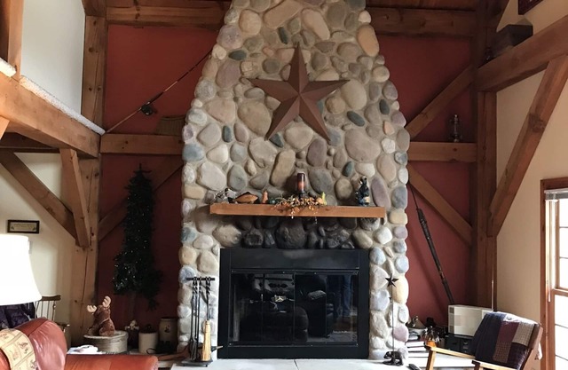 Secluded Lake Front Property with private hot tub!