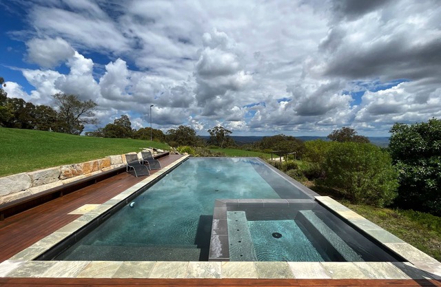 Secluded Mountaintop Sanctuary on 263 Acres - 20 Minutes to Granite Belt