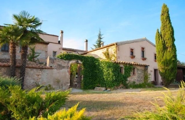 Self catering Masía Olivera for 5 people