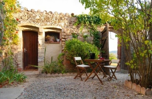 Self catering Masía Olivera for 2 people