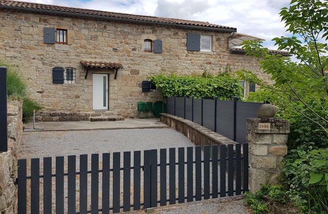Self catering accomodation Ardèche méridionale Les Vans CAPACITE maxi 4/5 persons