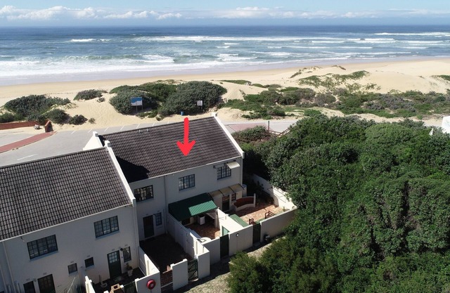 Self Catering Beach Cottage with sea view Unit 8