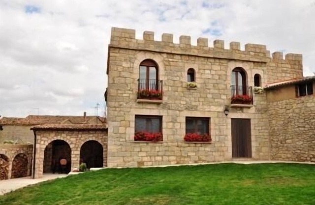 Self catering Castle Eugenio for 6 people