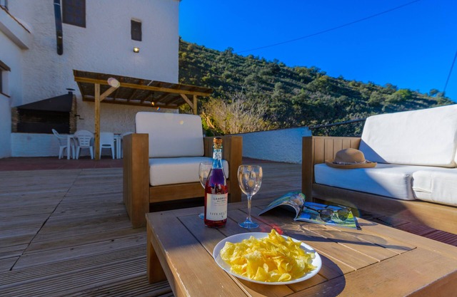 Self catering Complejo Rural El Mirador for 8 people