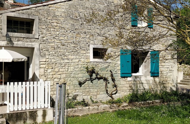 Self-catering cottage in Saint-Savinien-sur-Charente