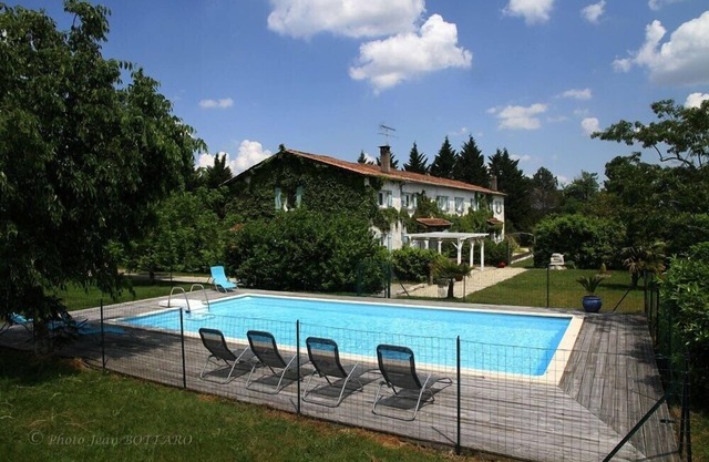 Self catering Domaine du Couhourg Avensan