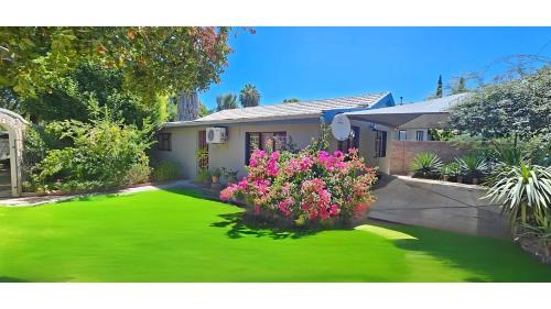 Self-catering Garden Cottage