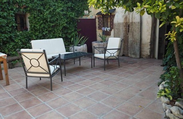 Self catering Lindos Huespedes for 8 people