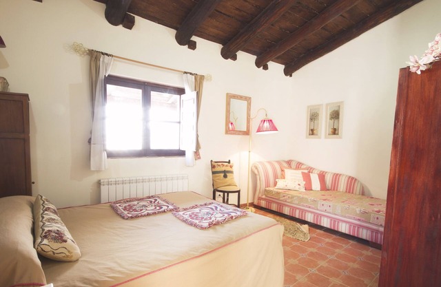 Self catering Lindos Huespedes for 3 people