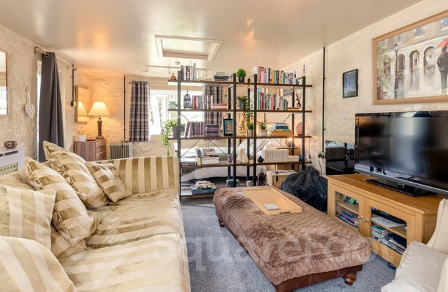Self contained 2 bedroom cottage 20 minutes from Edinburgh - Sleeps 4