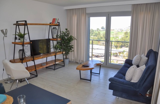 Self contained forest view luxury apartments