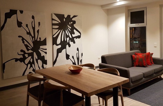 Semaphore Splash Apartments - Standard 2 Bedroom Apartment