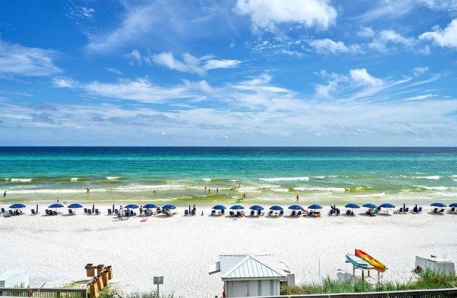 🏖 Sept 27 - Oct 11 Now Available! 🏖 Pool, Gulf, Crabby Steves!
