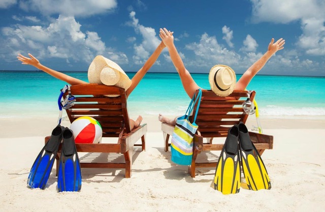 SEPT NOV SALE Amazing Beach Front Apartment, 3 BDRMS, 3 Baths, Sleeps 8,