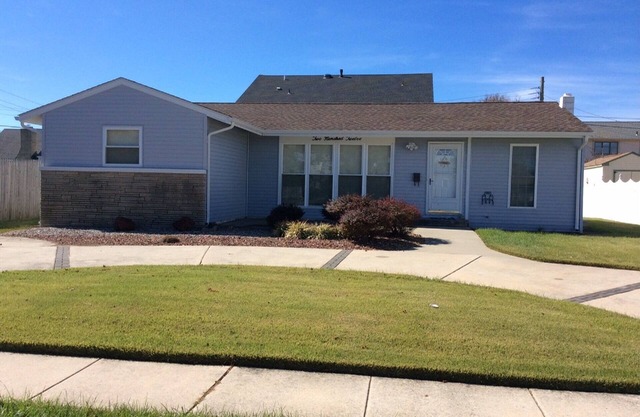September promotions! Great house, location!