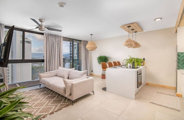 Serena - Cozy Tropical Apartment