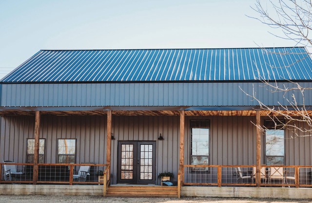 Serene 2 Bedroom with Loft located on Caddo Lake
