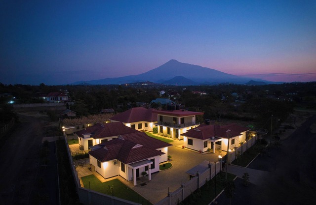 Serene Homestay Experience in Arusha's Outskirts.