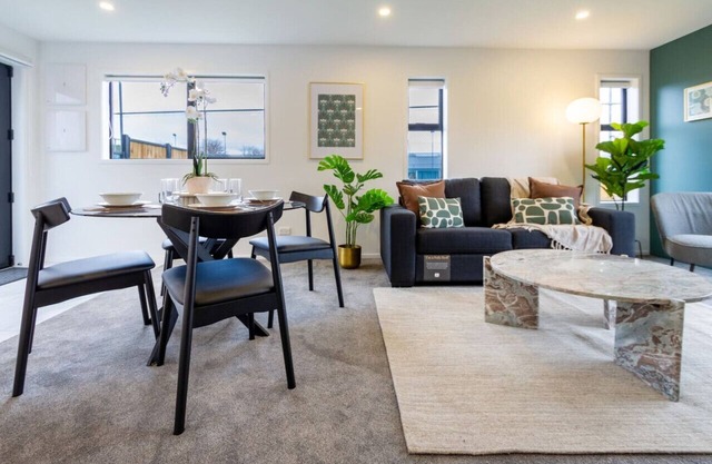 Serene Living: 2-bed w/Carpark