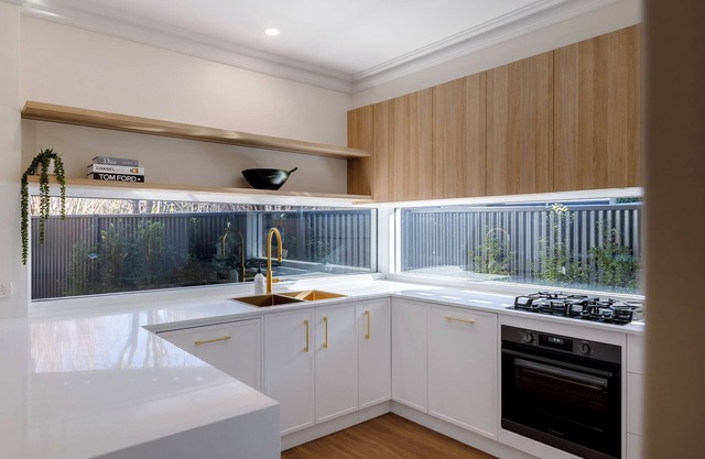 Serene Retreat on the City Fringe, close to stunning wineries