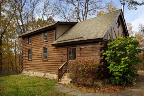 Serenity Cabin In The Woods